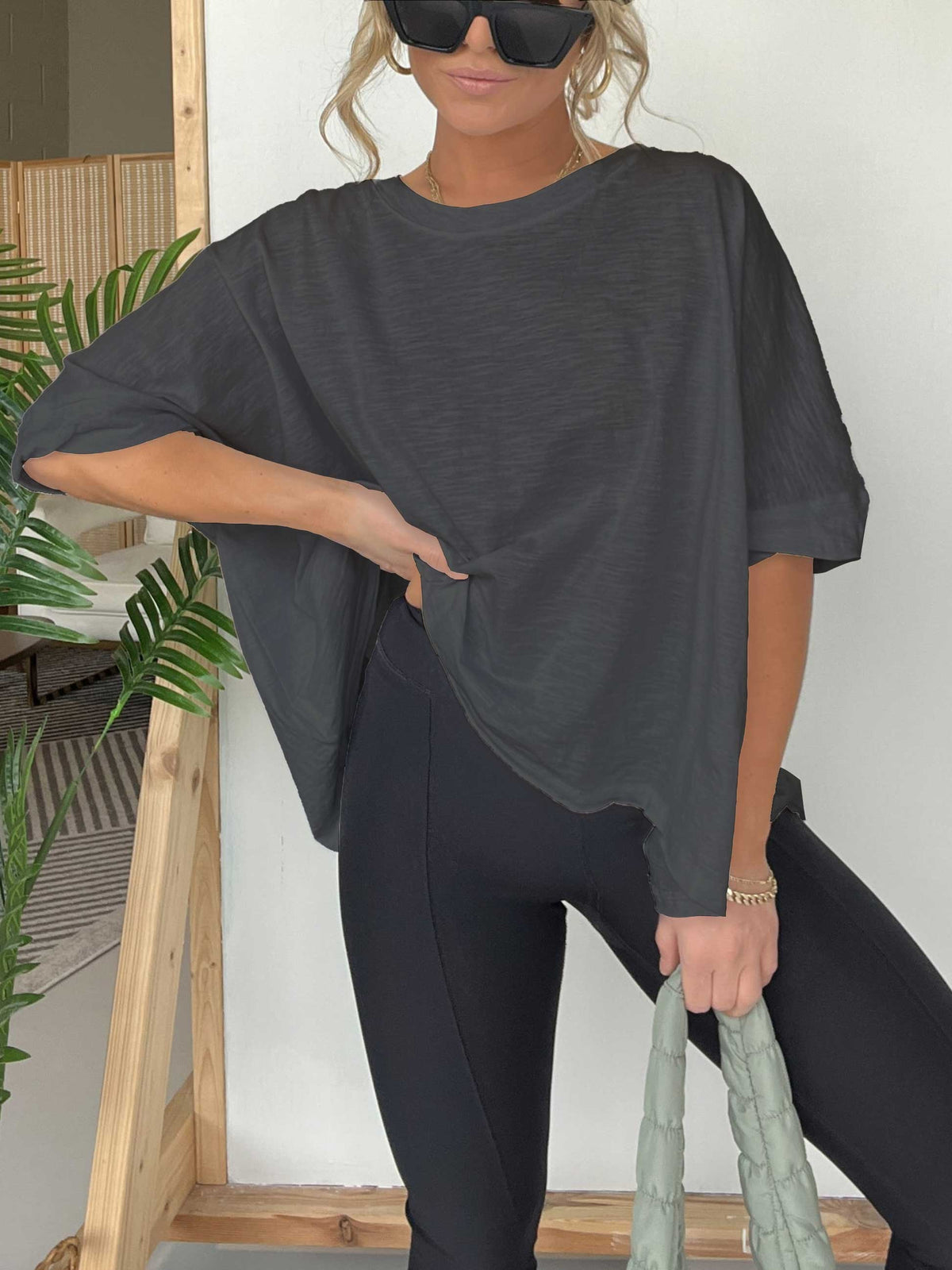 Women's Solid Colour Loose Round Neck Oversized T-Shirt